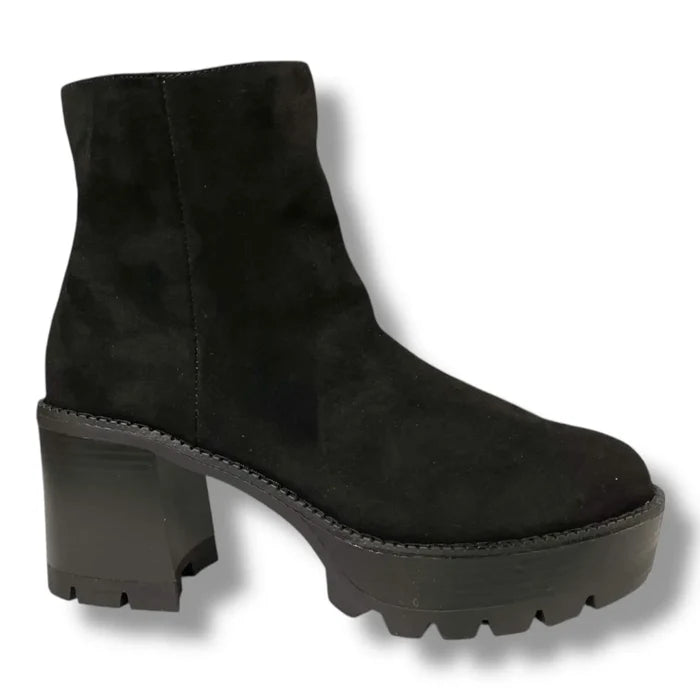 black faux suede platform heel ankle boots with lug sole, block heel, inner zipper, women’s size 9