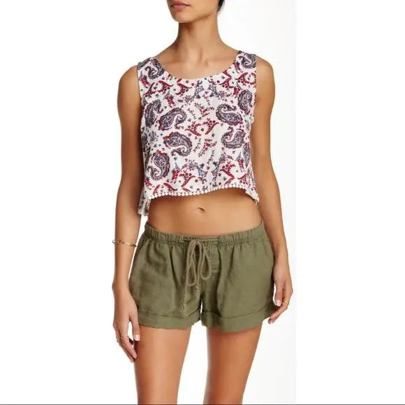 boho sleeveless round neck paisley crop top with pom pom hem