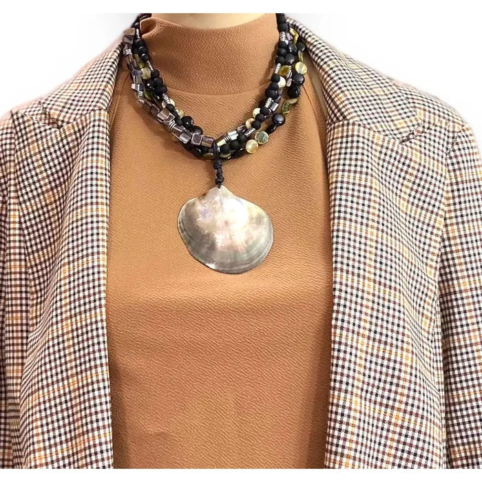 Mother of Pearl Shell Choker Necklace