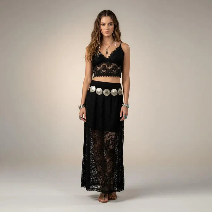 woman wearing black outfit with Oversized Silver Floral Concho Chain Belt with nine engraved round links