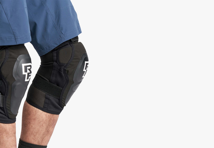 Roam Knee Stealth