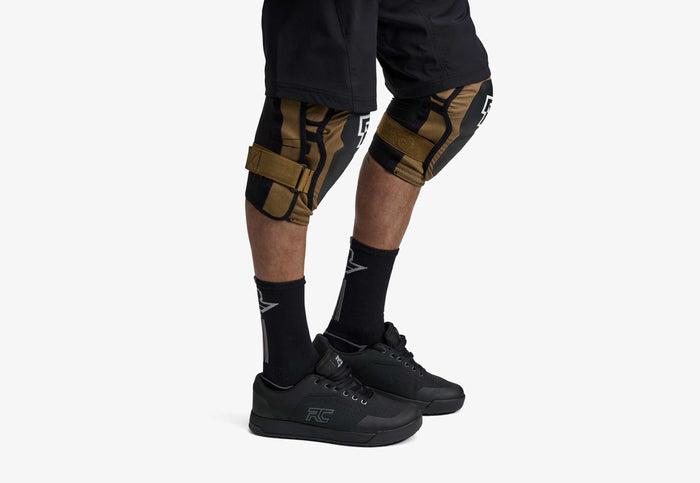 Roam Knee Stealth