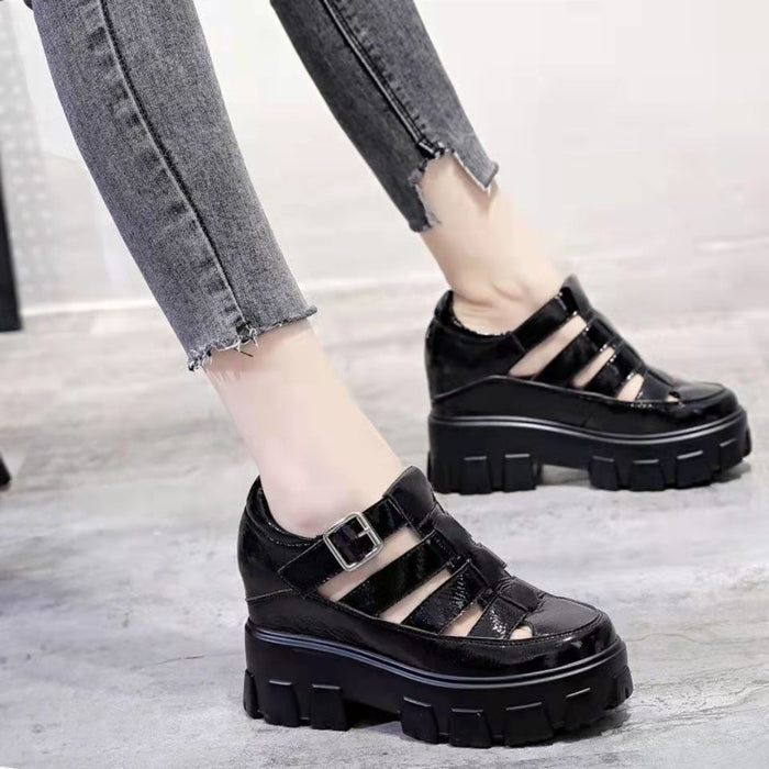 Roman Heightened Hollow Women's Sandals Thick Bottom Net Red Fashion Explosion Models 2022 Summer New Patent Leather Toe Shoes