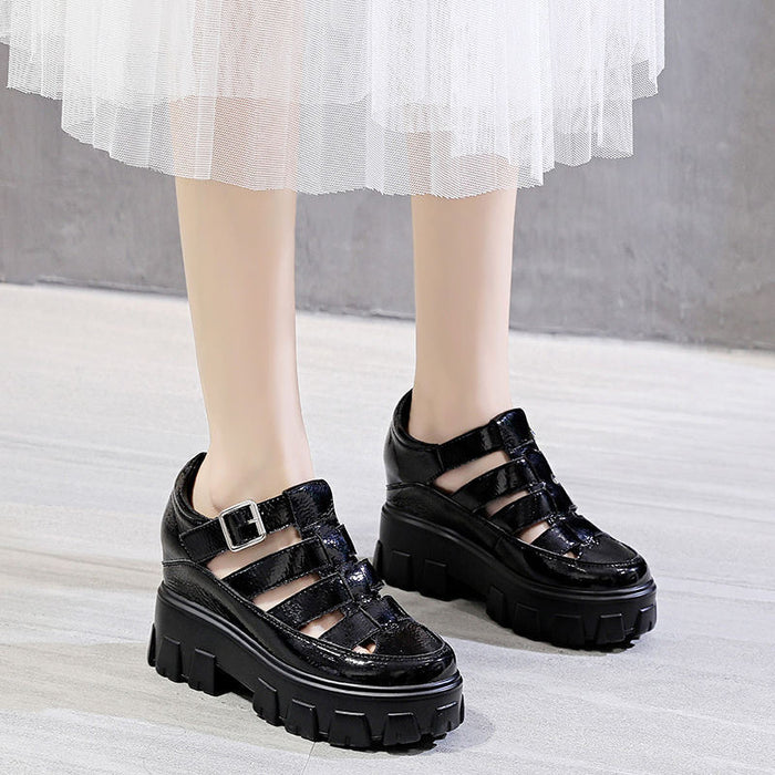 Roman Heightened Hollow Women's Sandals Thick Bottom Net Red Fashion Explosion Models 2022 Summer New Patent Leather Toe Shoes