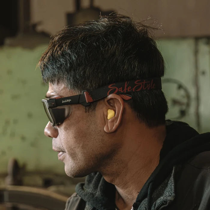 SafeStyle Converts Matte Graphite/Red Frame Clear Lens