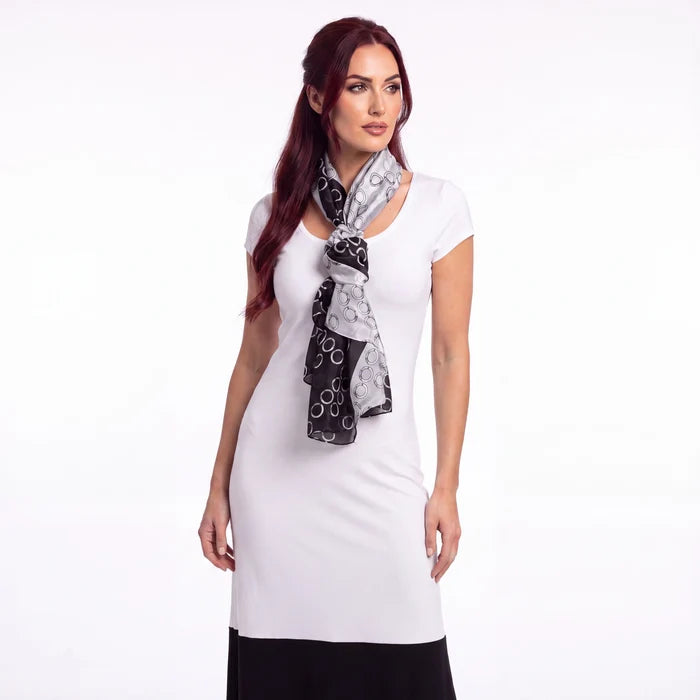 Woman wearing with abstract scarf the Short Sleeve Color Block Maxi Dress with white top, black  low section with single side slit /small