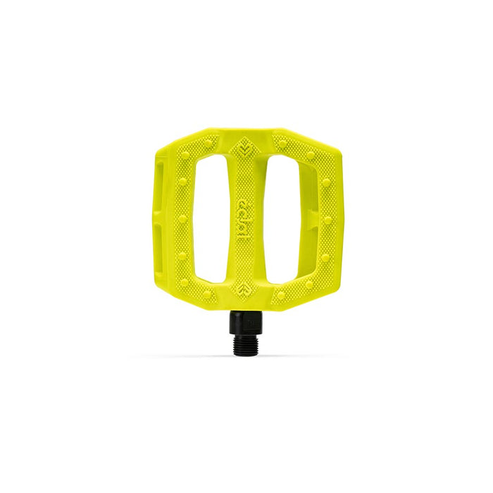 Eclat, Slash, Platform Pedals, Body: Nylon, Spindle: Cr-Mo, 9/16'', Yellow, Pair