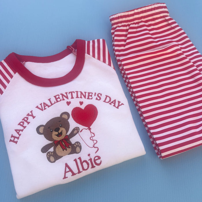 Valentines Bear with heart balloon Design