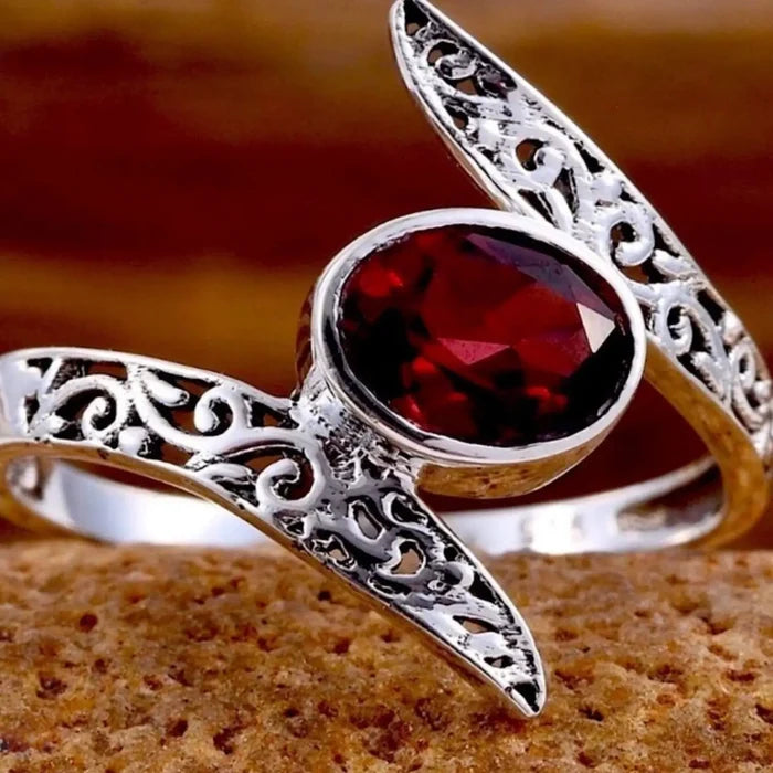 Women's Natural Gemstone Garnet Ring
